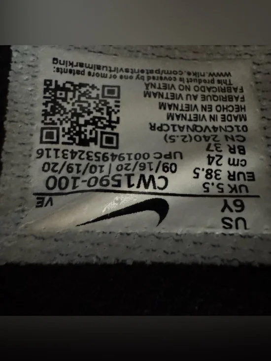 Nike Women’s Panda Low-Top Dunks - Picture 11 of 12